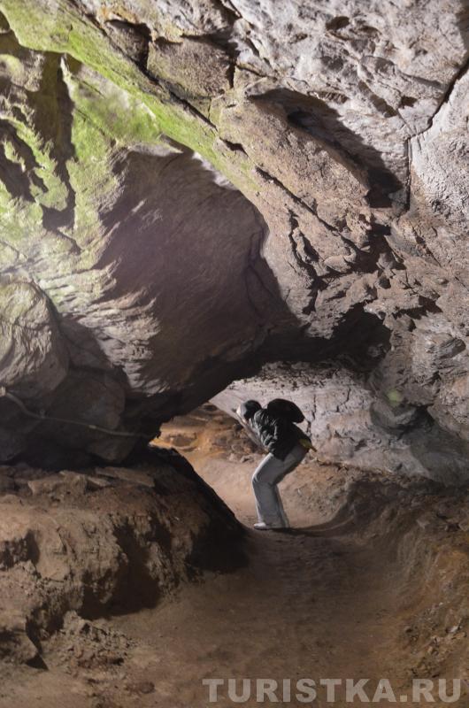 Проход, где нужно наклоняться