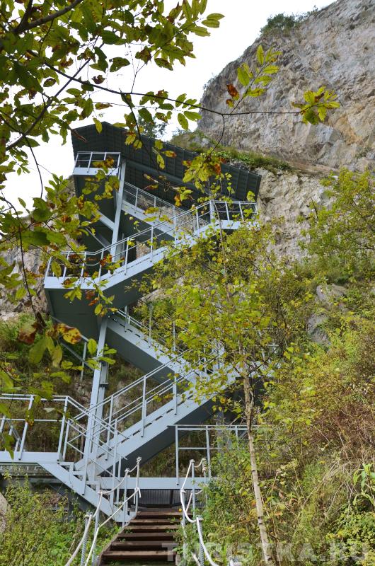 Вход в Большую Тавдинскую пещеру