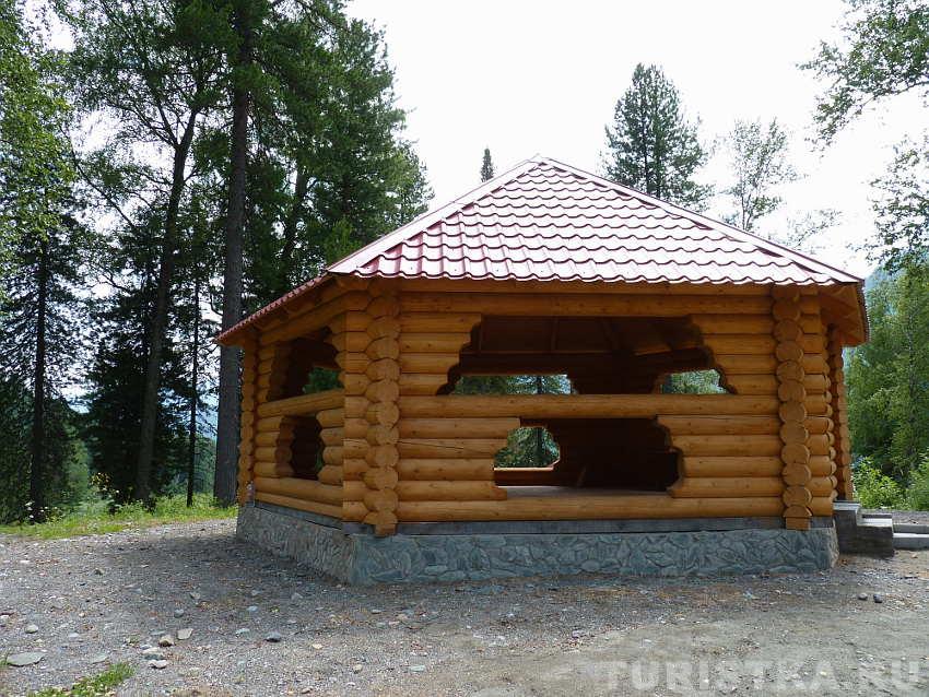 Крытая беседка