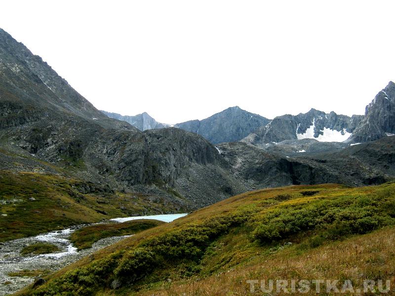 Исток реки Акчан и озеро Акчан
