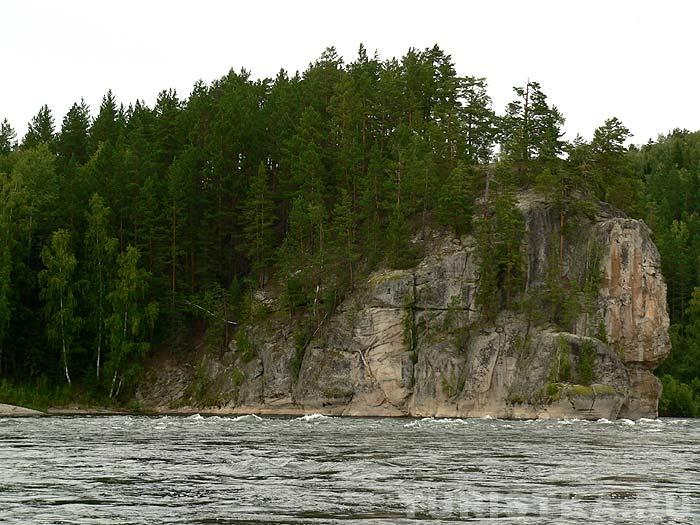 Скалы на Бие