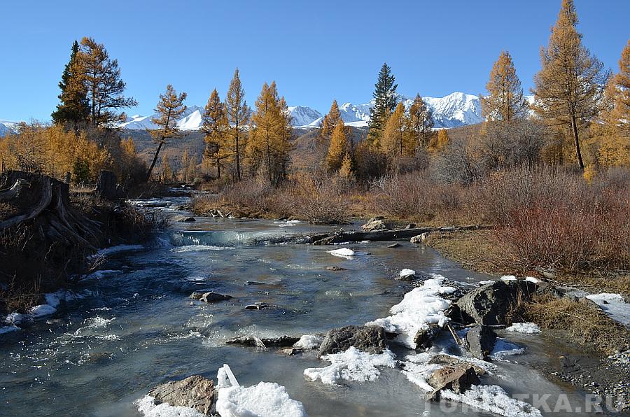 Одна из рек, стекающих с Северо-Чуйского хребта