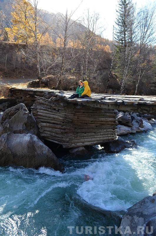 Мост в начеле порога Бегемот на Чуе
