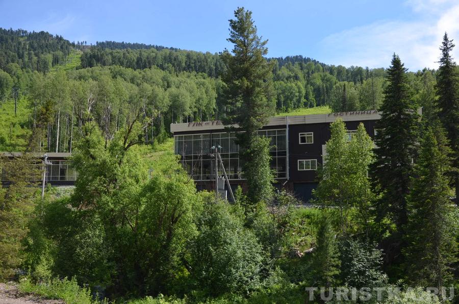 Гостиница на нижней станции