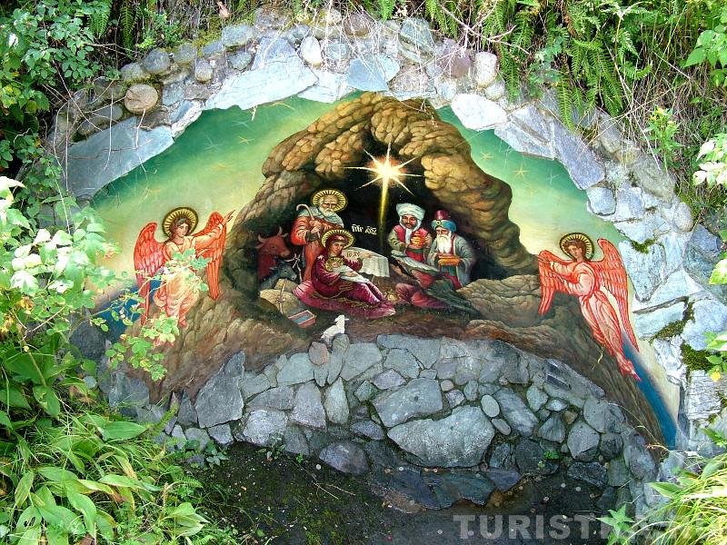 Икона в нише скалы на острове Патмос