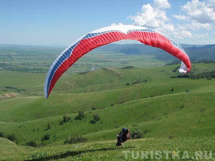 Соревнование парапланеристов