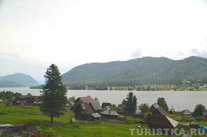 Вид на озеро со 2 этажа летнего дома