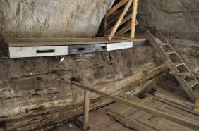 Денисова пещера