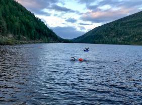 Горный Алтай : Первый экстремальный триатлон в России : Wild Siberia xtreme triathlon 2020 : Плавание, озеро Чейбеккель