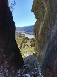 Горный Алтай : Что посмотреть в Чемале : Вид от скалы Баатыр-Таш на Катунь