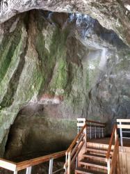 Денисова пещера