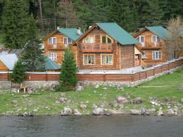 Телецкое озеро : село Артыбаш : усадьба Чагат