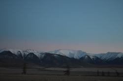 Горный Алтай : Золотая осень на Алтае : Закат в Курайской степи, вид на Север-Чуйский хребет