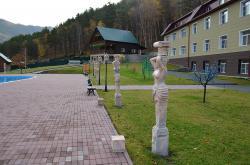 Горный Алтай : Золотая осень на Алтае : Усадьба Роял-Комфорт