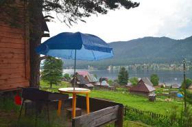 Мангальная зона у летнего дома