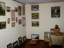 В выставочном зале