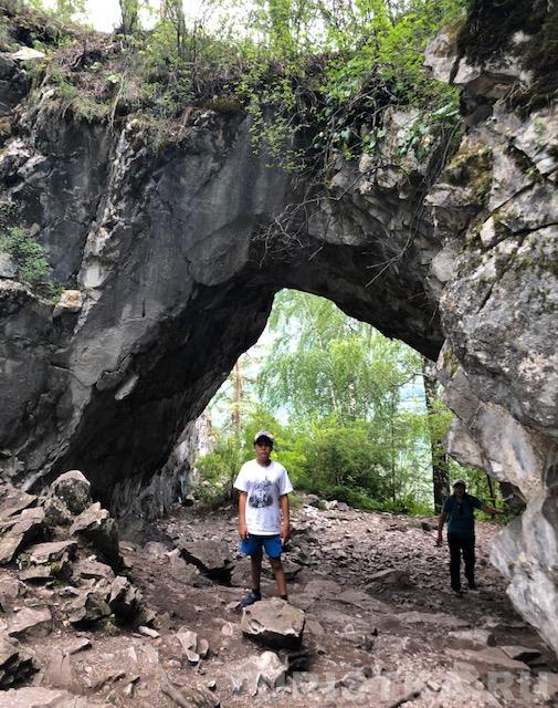 Тавдинские пещеры, арка желаний