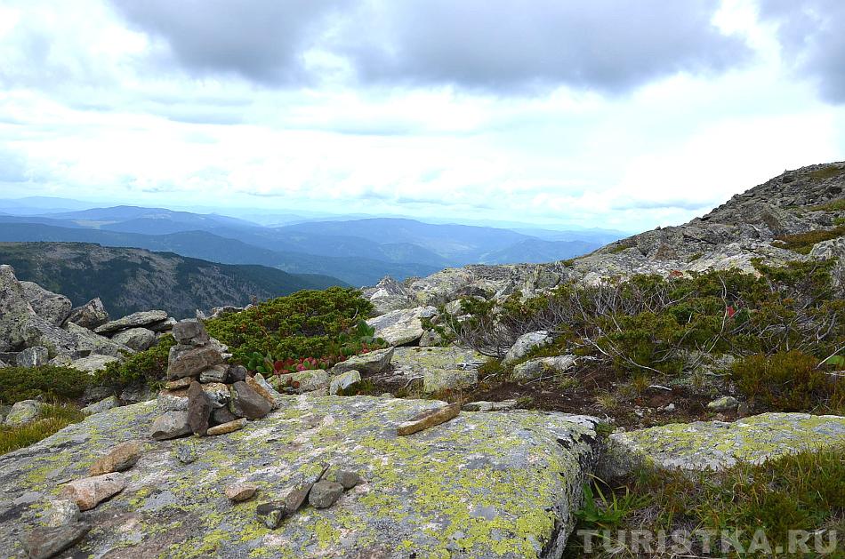 Туры - каменные пирамидки, указывающие правильный путь