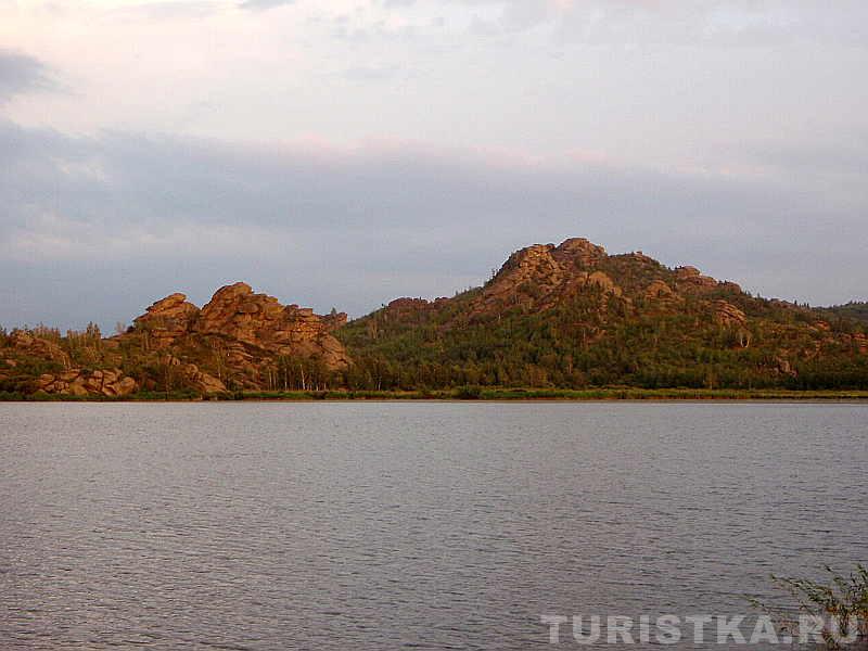 Саввушкино озеро на закате, восточный берег