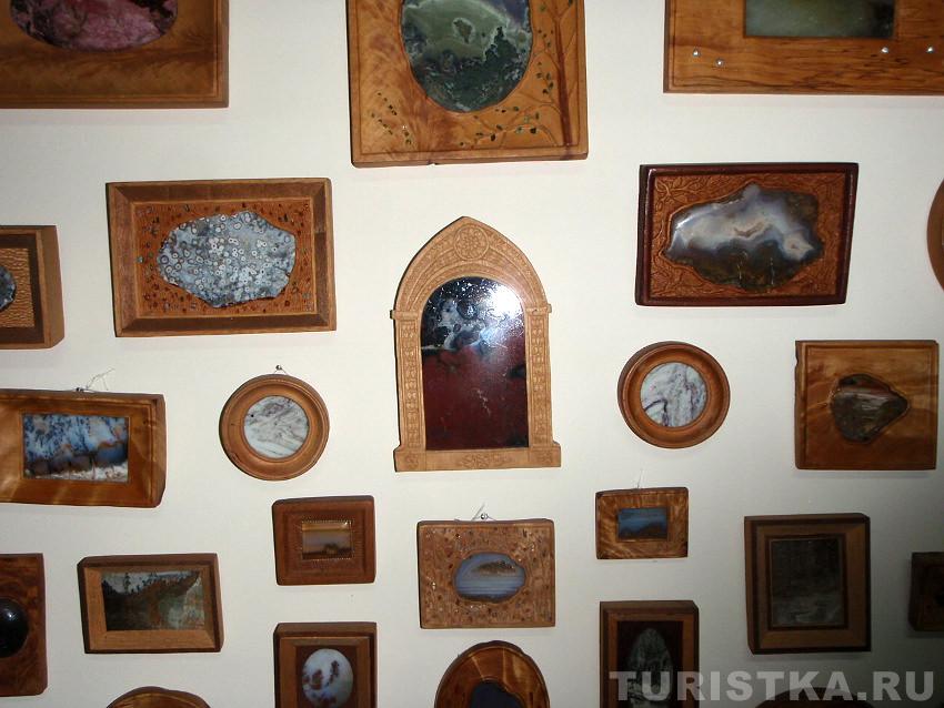 Картины из камня