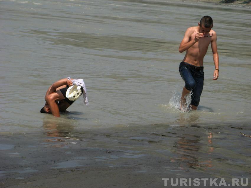 "Где ты.. обещанная рыбка?"