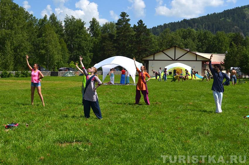 Индийский танец Бхаратнатьям, Эльзара Акимова