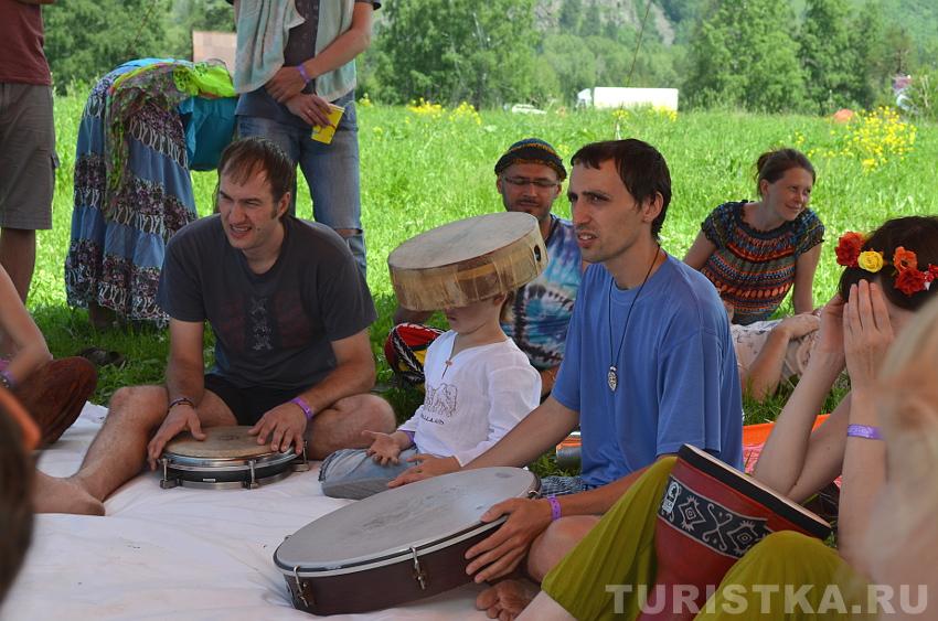 Барабанная площадка с Виктором Гарагулей
