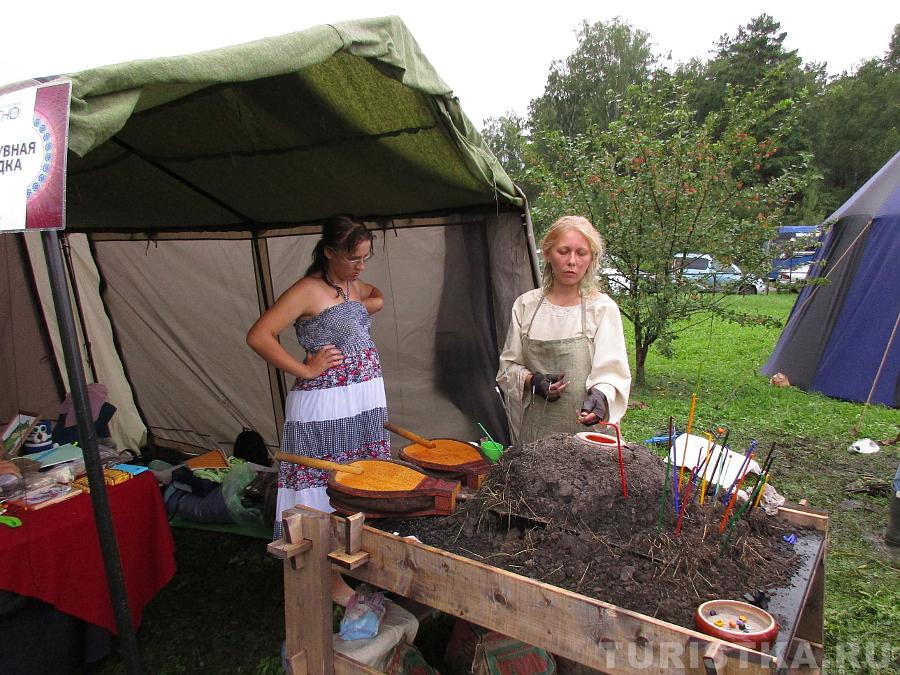 Изготовление стеклянных бусин на горне