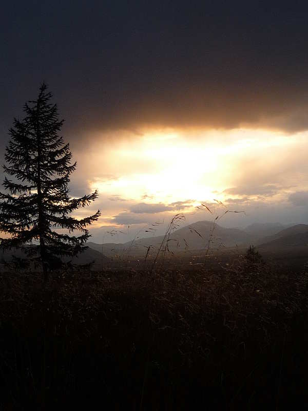 Долина реки Кундуяк на закате