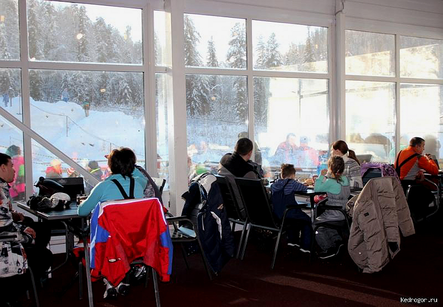 Кафе в горнолыжном комплексе