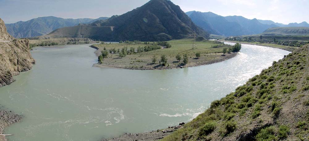Катунь в районе села Малый Яломан