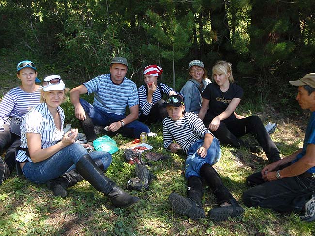 Наша группа, Настя фотографирует