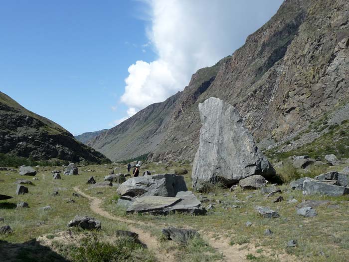 Путь к вдп Куркуре проходит по такой долине