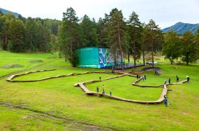 Отдых на Алтае : Базы на озере Манжерок : Всесезонный курорт «Манжерок» 