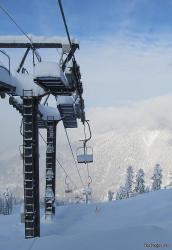 Горный Алтай : Горнолыжка на Телецком озере : Кресельный подъемник на Телецком озере