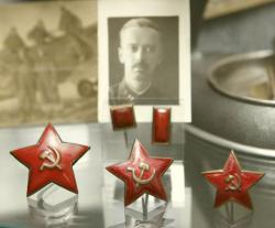 Музеи Барнаула : Музей Мир Времени : Значки