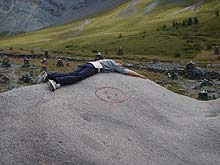 Горный Алтай : Конный поход к Белухе :  Прислониться к камню, закрыть глаза и помолчать...