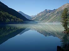 Горный Алтай : Активный тур на лошадях  к Белухе :  Кучерлинское озеро утром