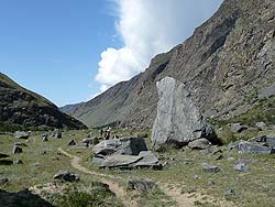 Горный Алтай : Алтаеведение : Путь к вдп Куркуре проходит по такой долине