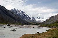 Горный Алтай : Ледники и озера Южно-Чуйского хребта (лето 2007) : Долина реки Аккол. Софийский ледник.