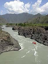 Горный Алтай : Сплавы по Катуни (рафтинг) : Порог Тельдек-Пень, вид с Ороктойского моста