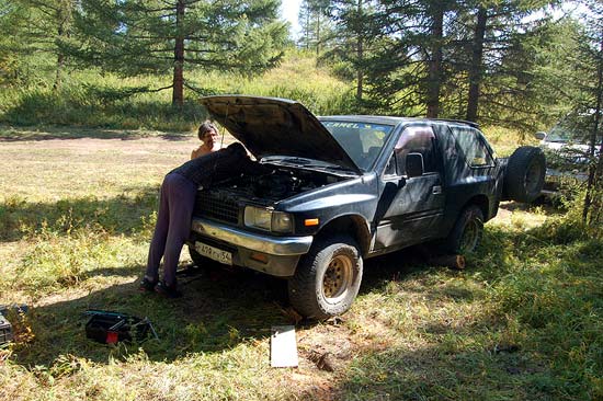 Ремонт машины на перевалке