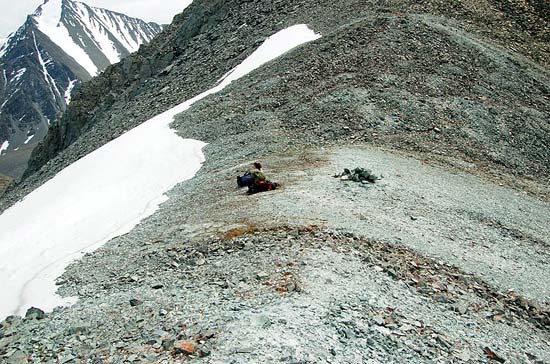 Перевал Ленинградский 3300 м (1Б). Седловина перевала.