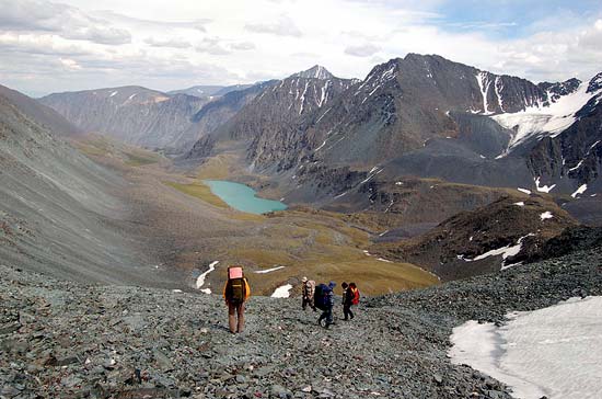 Перевал Ленинградский 3300 м (1Б).