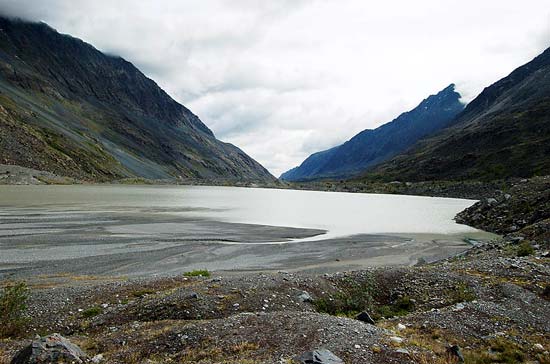 Долина реки Аккол. Озера на морене