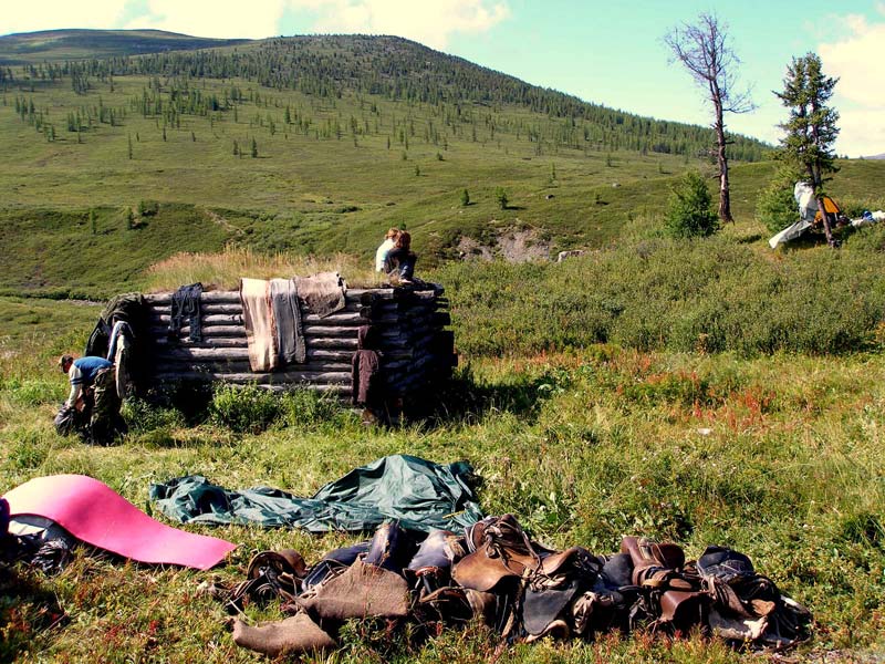 Стоянка в долине реки Мукыр