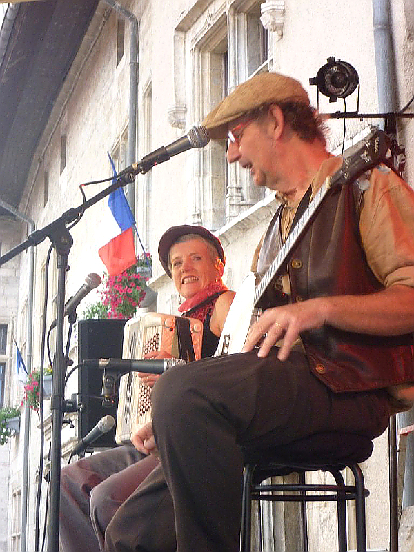 Группа «Paris Sepia»