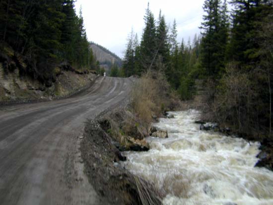 Дорога вдоль Чибитки