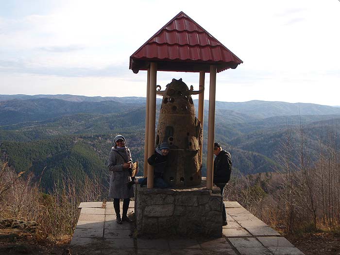 На горе Церковка, рядом с подъемником