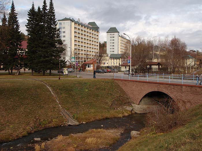 Речка Белокуриха в зоне курорта